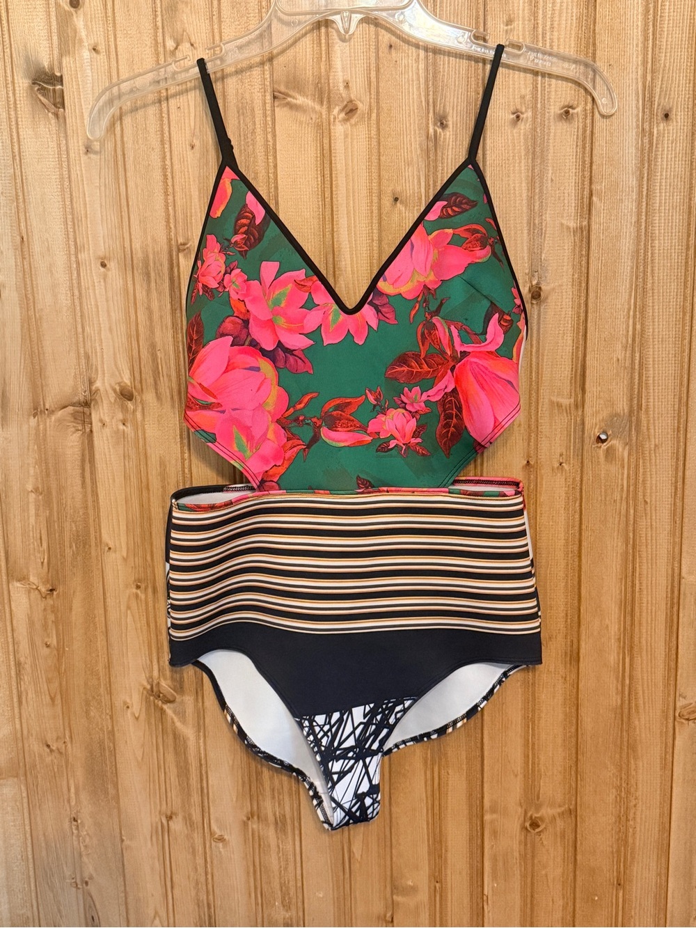 Clover Canyon Pink Floral Green V-Neck One-Piece Swim Medium